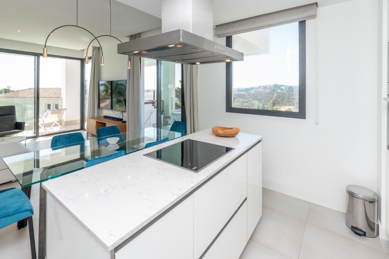 Апартаменты 2Br Luxury - Santa Barbara Heights, Good Wifi & Ac Ла-Кала-де-Михас Экстерьер фото