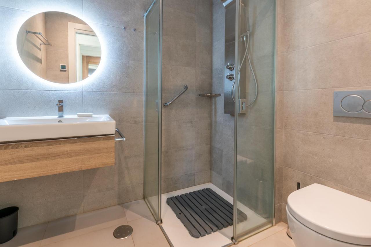 Апартаменты 2Br Luxury - Santa Barbara Heights, Good Wifi & Ac Ла-Кала-де-Михас Экстерьер фото